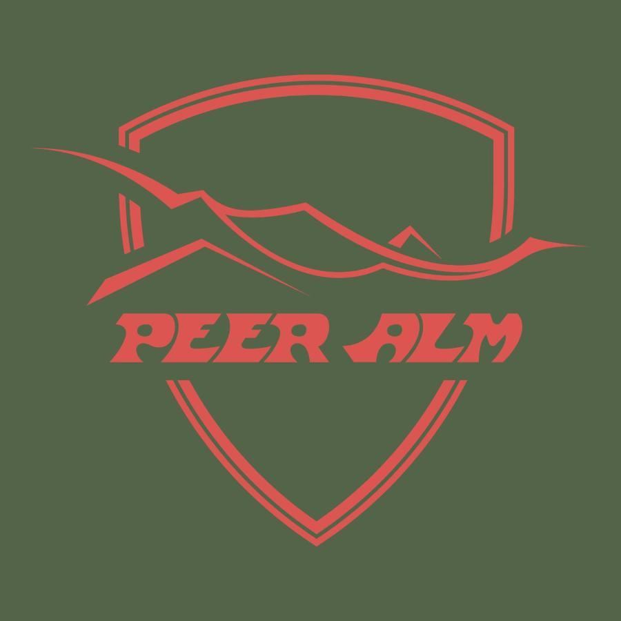 Peer Alm Hotel Navis Buitenkant foto