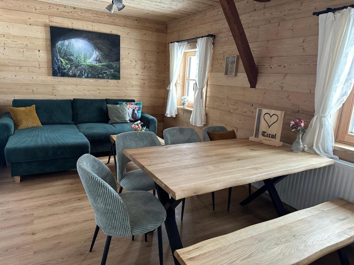 Peer Alm Hotel Navis Buitenkant foto