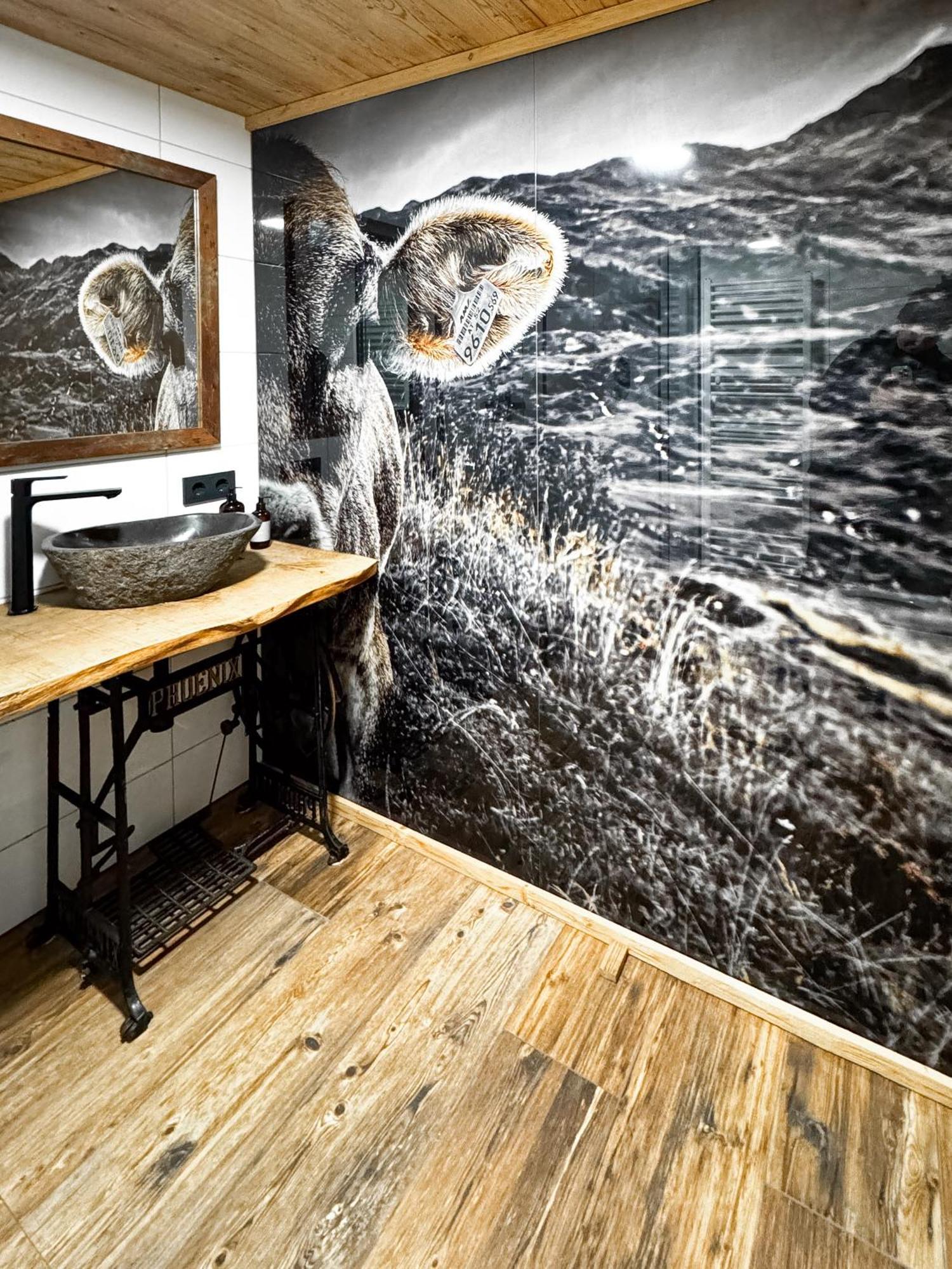 Peer Alm Hotel Navis Buitenkant foto