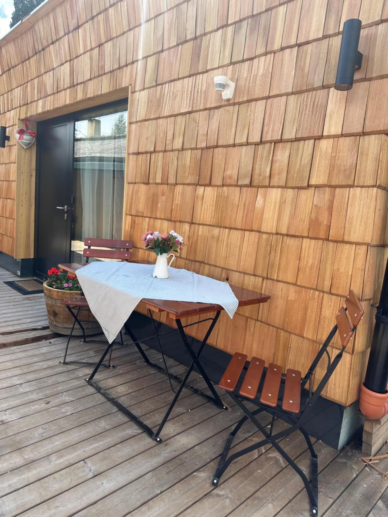 Peer Alm Hotel Navis Buitenkant foto