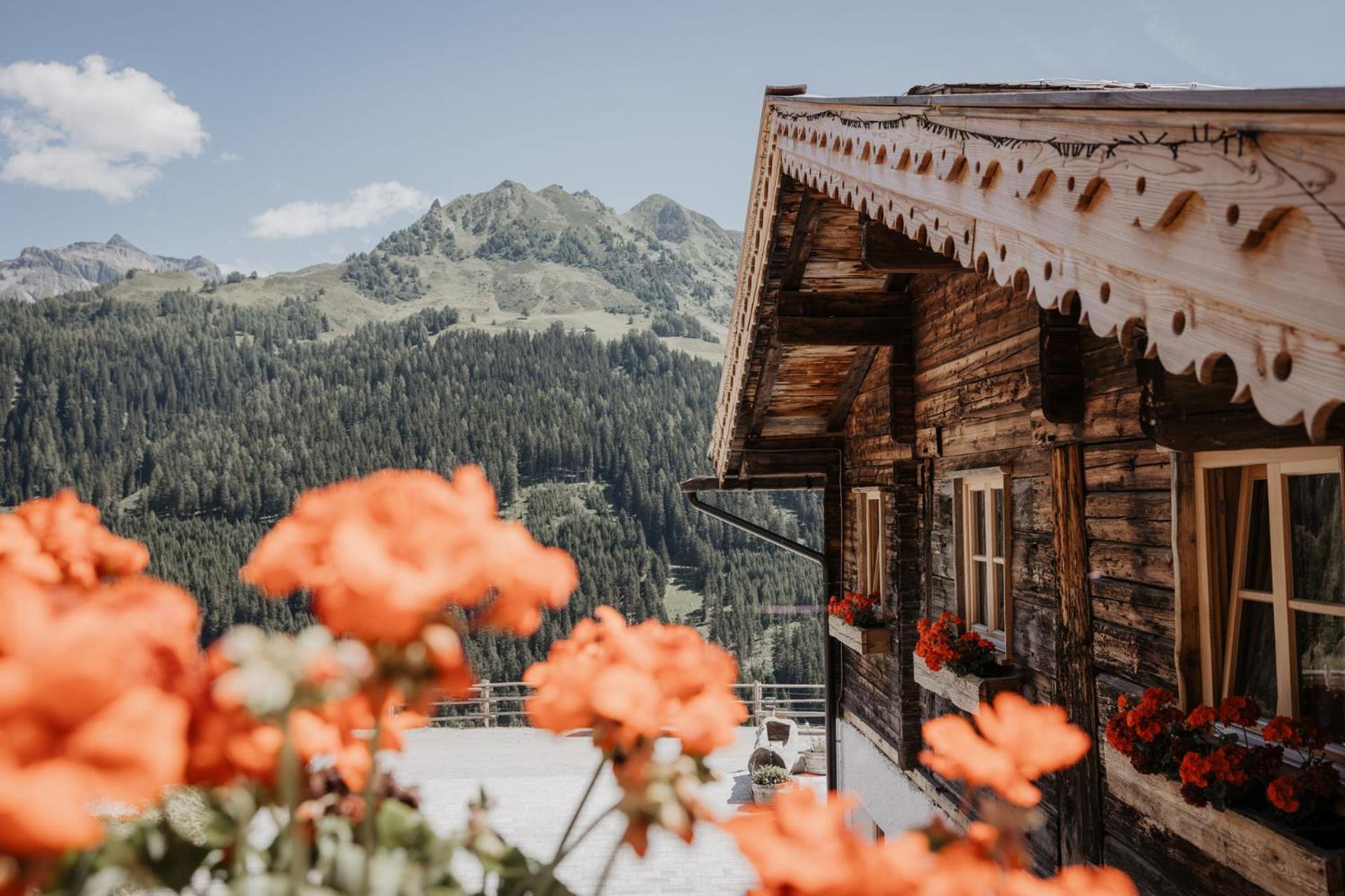 Peer Alm Hotel Navis Buitenkant foto